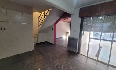 ALQUILER - DUPLEX DE 3 DORMITORIOS