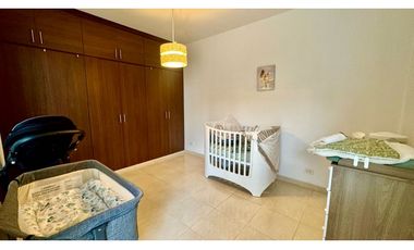 Casa amplia de dos pisos en venta - Barrio Las Mercedes Palmira Valle