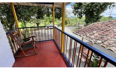VENTA DE FINCA-HOTEL EN MONTENEGRO, QUINDO, COLOMBIA