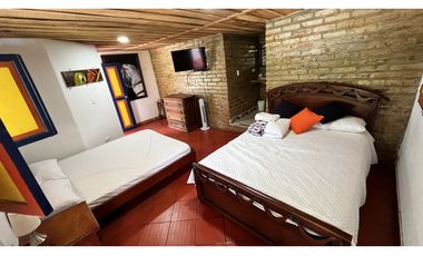 VENTA DE FINCA-HOTEL EN MONTENEGRO, QUINDO, COLOMBIA