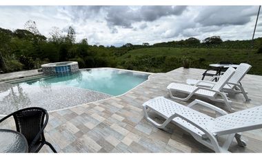 VENTA DE FINCA-HOTEL EN MONTENEGRO, QUINDO, COLOMBIA