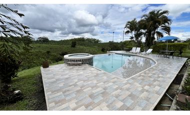 VENTA DE FINCA-HOTEL EN MONTENEGRO, QUINDO, COLOMBIA