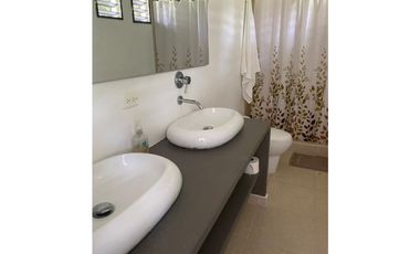 VENTA CASA CAMPESTRE  279m2 - 1620m2 TERRENO PEÑALIZA