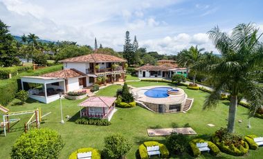 FINCA CAMPESTRE EN VENTA LAGO CALIMA