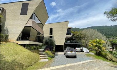 Casa Finca Envigado renta por noches  $ 3.500.000 meses $ 35.000.000