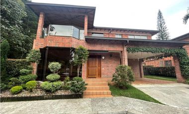 Casa  en renta en el Poblado  , Sector cola del zorro