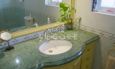 RESIDENCIA EN VENTA EN BUGAMBILIAS, ZAPOPAN