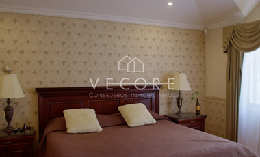 RESIDENCIA EN VENTA EN BUGAMBILIAS, ZAPOPAN