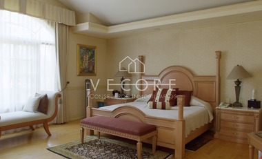 RESIDENCIA EN VENTA EN BUGAMBILIAS, ZAPOPAN