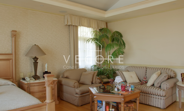 RESIDENCIA EN VENTA EN BUGAMBILIAS, ZAPOPAN