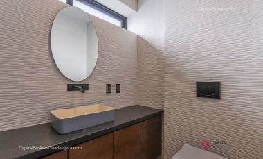 CASA DE LUJO NUEVA EN PUERTA DEL BOSQUE EN VENTA