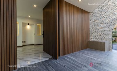 CASA DE LUJO NUEVA EN PUERTA DEL BOSQUE EN VENTA