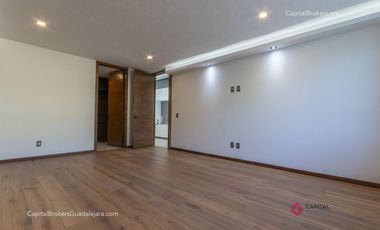 CASA DE LUJO NUEVA EN PUERTA DEL BOSQUE EN VENTA