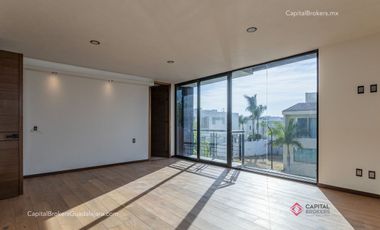 CASA DE LUJO NUEVA EN PUERTA DEL BOSQUE EN VENTA