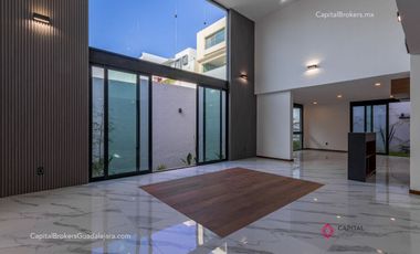 CASA DE LUJO NUEVA EN PUERTA DEL BOSQUE EN VENTA