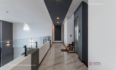 CASA DE LUJO NUEVA EN PUERTA DEL BOSQUE EN VENTA