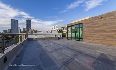 CASA DE LUJO NUEVA EN PUERTA DEL BOSQUE EN VENTA