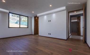 CASA DE LUJO NUEVA EN PUERTA DEL BOSQUE EN VENTA