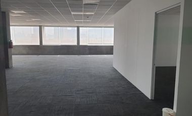 Renta Oficinas PB de 574m2 acondicionadas en Monterrey San Jerónimo