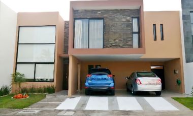 Casa en VENTA en LOMAS DIAMANTE