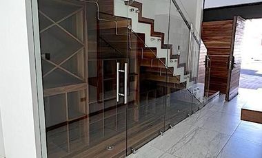 Oportunidad¡¡ Casa en Venta Fracc. Bosques del Valle con Paneles Solares, Eragu