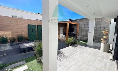 Oportunidad¡¡ Casa en Venta Fracc. Bosques del Valle con Paneles Solares, Eragu