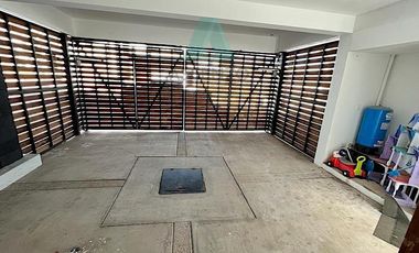 Oportunidad¡¡ Casa en Venta Fracc. Bosques del Valle con Paneles Solares, Eragu
