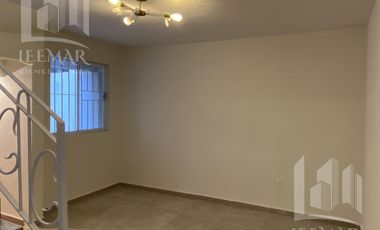 VENTA DE CASA CON RECAMARA EN PLANTA BAJA Y AMPLIO PATIO TRASERO