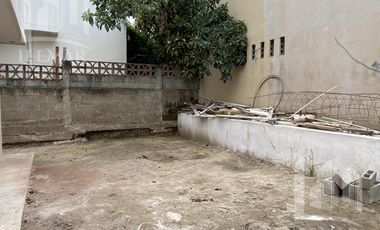 VENTA DE CASA CON RECAMARA EN PLANTA BAJA Y AMPLIO PATIO TRASERO
