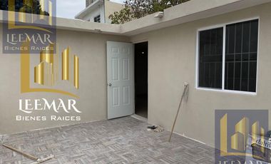 VENTA DE CASA CON RECAMARA EN PLANTA BAJA Y AMPLIO PATIO TRASERO