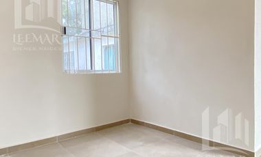VENTA DE CASA CON RECAMARA EN PLANTA BAJA Y AMPLIO PATIO TRASERO