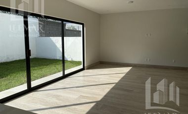 PREVENTA DE CASA MINIMALISTA EN FRACC. RESIDENCIAL LOMA BONITA, EN TAMPICO