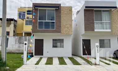 Casa  Nuevas en  venta, de 3 recamaras y 2.5 baños, en fracc. Floresta