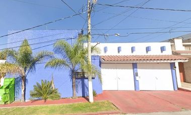 Departamento en  Hda Ojo de  Agua sup. 120 m2 planta baja  con Alberca