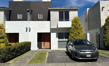 Casa en RENTA, Foresta Crystal Lagoon, Metepec