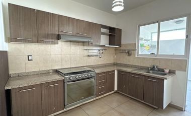 Casa en RENTA, Foresta Crystal Lagoon, Metepec