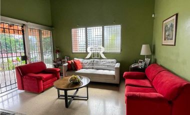 Amplia casa en Hato Pintado de 655m2