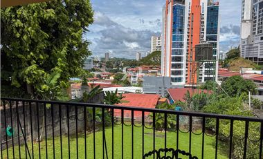 Amplia casa de una planta en Hato Pintado