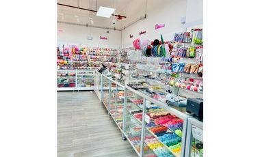 LOCAL COMERCIAL / BELLA VISTA / LA CRESTA / 97M / VIA PRINCIPAL