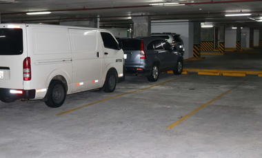 CONDADO DEL REY / PH KINGS PARK / 131M / BALCON / DEPOSITO
