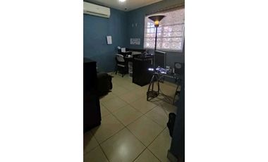 VENDO  CASA EN LA CHORRERA ALTOS DEL CAMPO