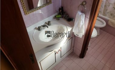 GRAN CHALET 5 AMB 291m2 cub. 680m2 de terreno