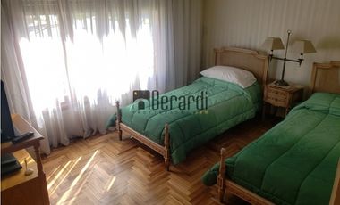 GRAN CHALET 5 AMB 291m2 cub. 680m2 de terreno