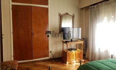 GRAN CHALET 5 AMB 291m2 cub. 680m2 de terreno
