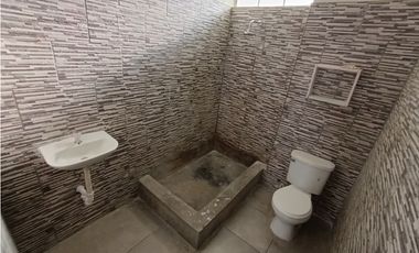 VILLA MARÍA DEL TRIUNFO - VENTA CASA CON COCHERA - ÁREA 160 m2