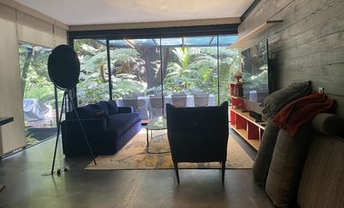 Bello entorno arbolado