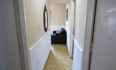 Casa 4 ambientes en venta Ezpeleta jardín y pileta