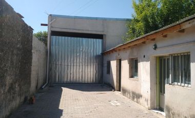 Venta Galpon + oficinas - Barrio Urquiza