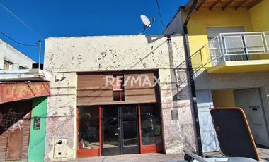 Venta local sobre Luis Beltran Neuquen capital