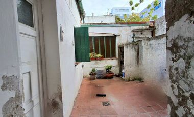 VENTA CASA 4 AMBIENTES CON DEPARTAMENTO Y GARAGE